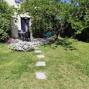 De Charme Séjour à la campagne Arles
